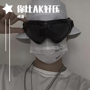 犬父(吃肉的长耳兔)
